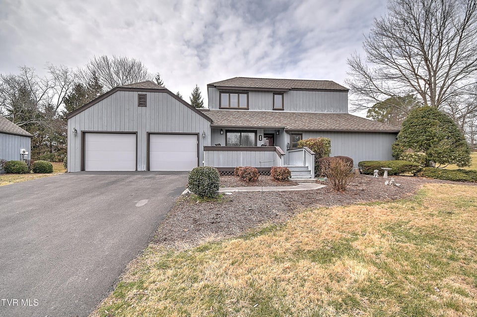 Photo #4: 270 Hampton Drive