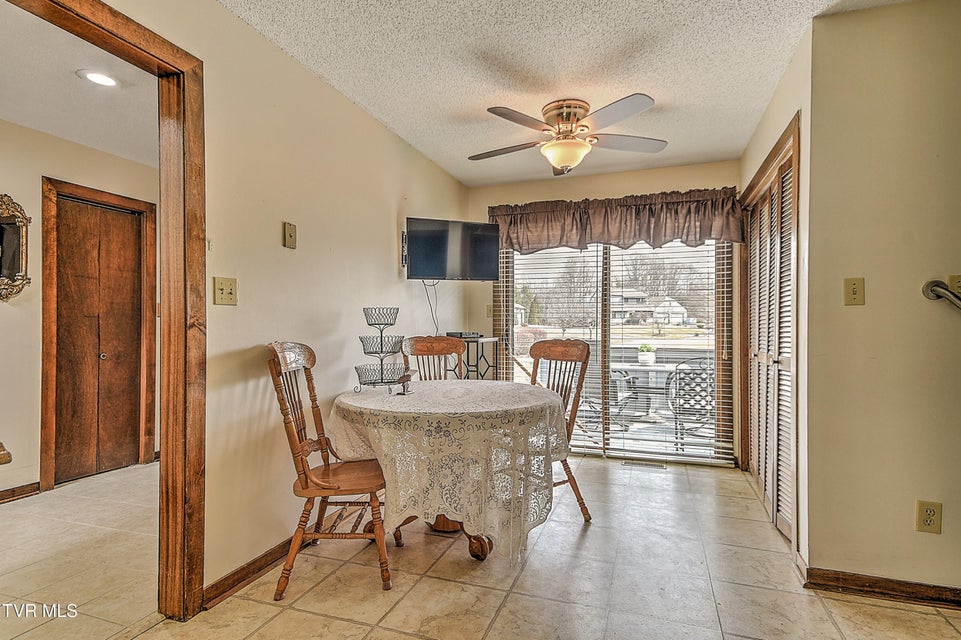 Photo #6: 270 Hampton Drive