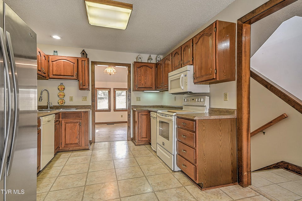 Photo #9: 270 Hampton Drive