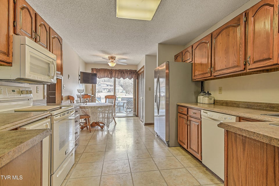 Photo #12: 270 Hampton Drive