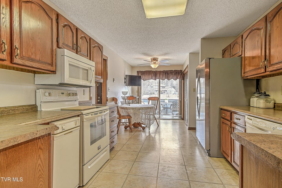 Photo #14: 270 Hampton Drive