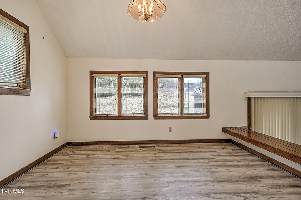 Photo #15: 270 Hampton Drive