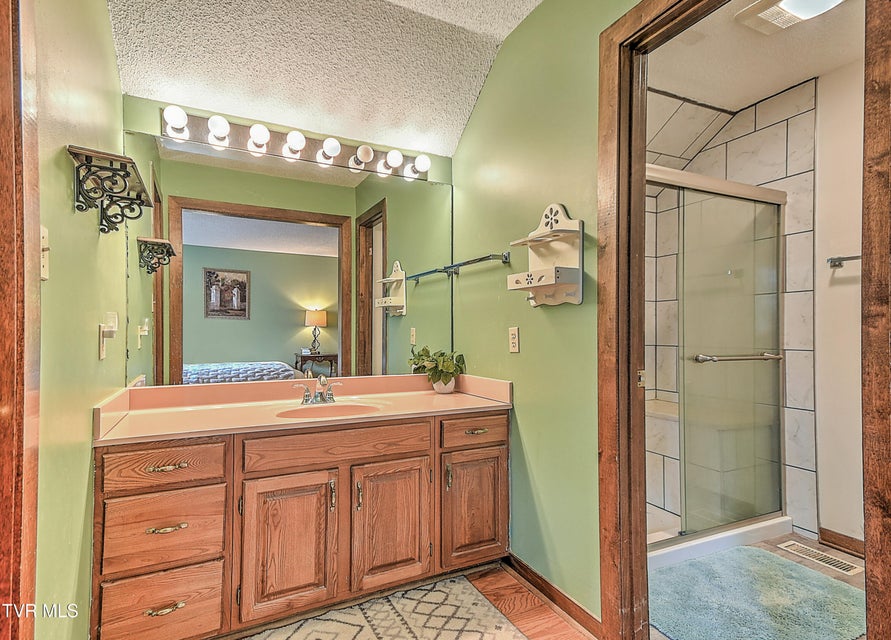 Photo #26: 270 Hampton Drive