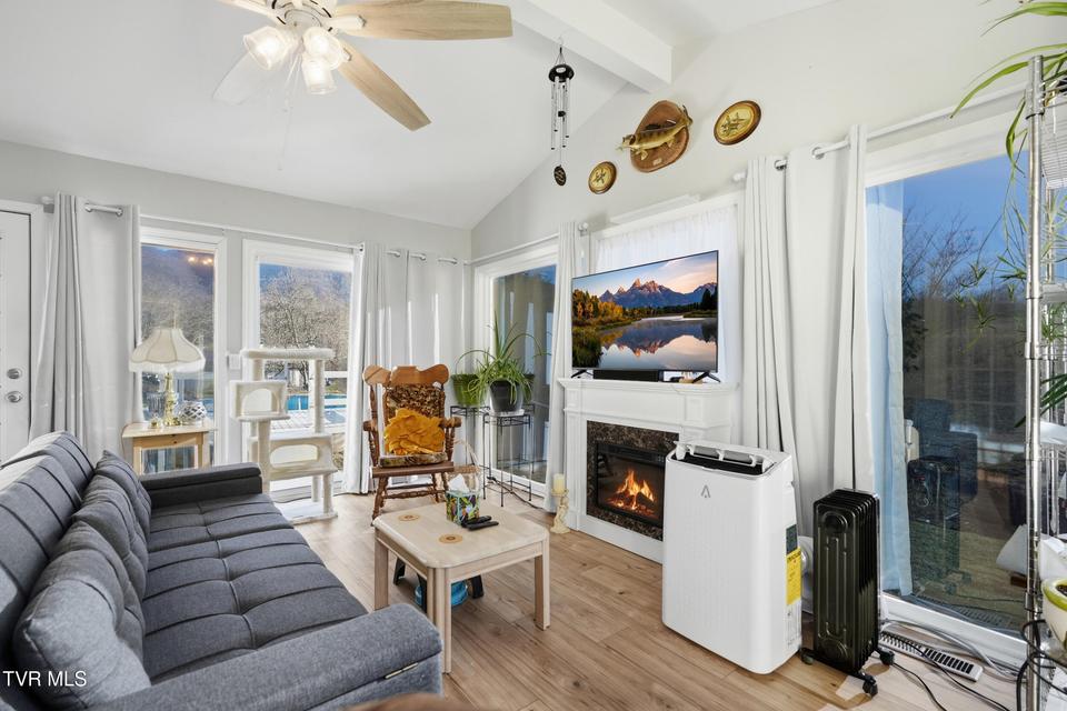 Photo #13: 3311 Rebecca Road