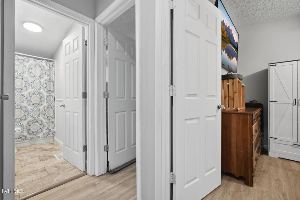 Photo #32: 3311 Rebecca Road