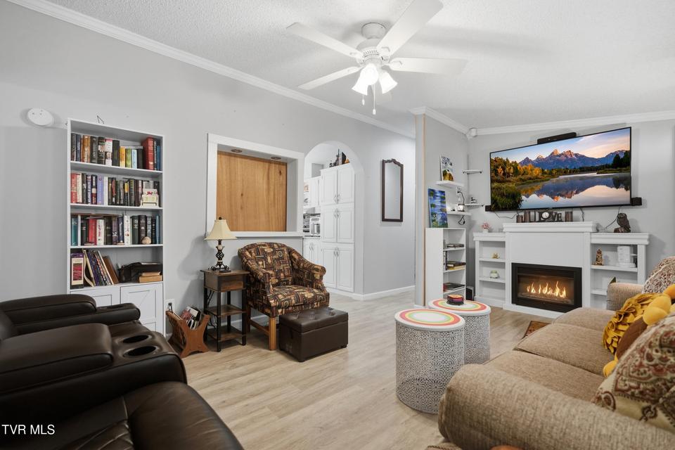 Photo #33: 3311 Rebecca Road