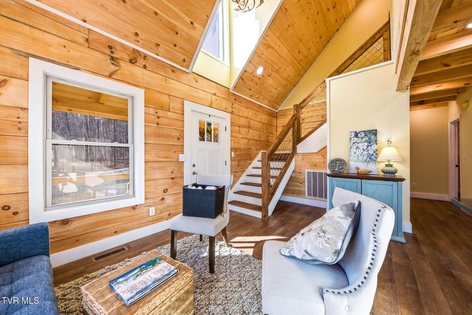 Photo #18: 954 Glasgow Street