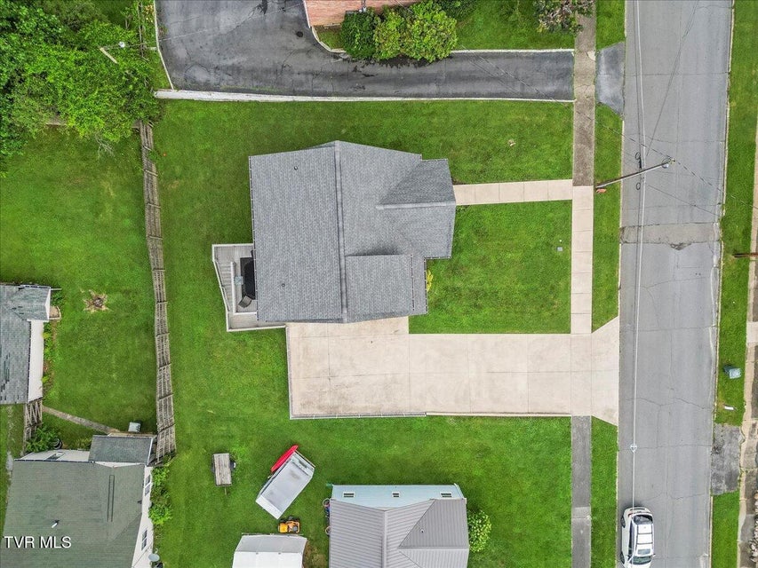 Photo #5: 404 Allen Avenue