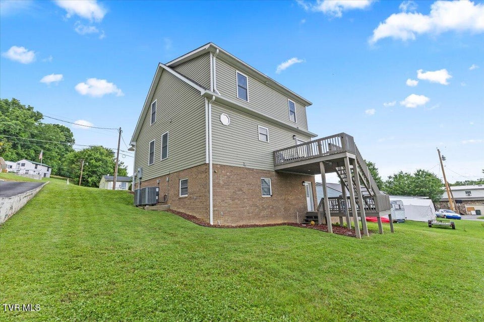 Photo #8: 404 Allen Avenue