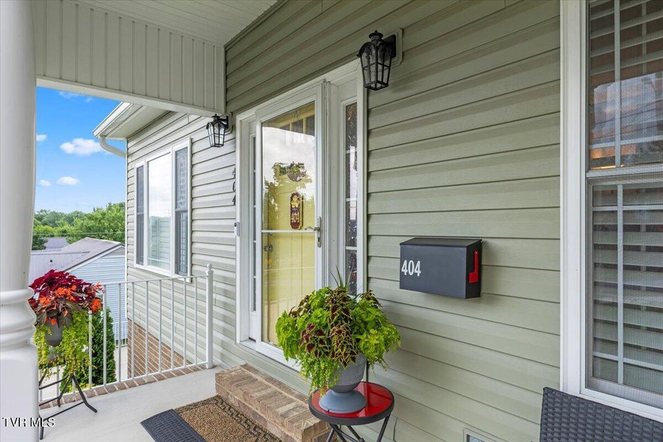 Photo #12: 404 Allen Avenue