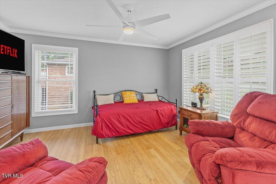 Photo #25: 404 Allen Avenue