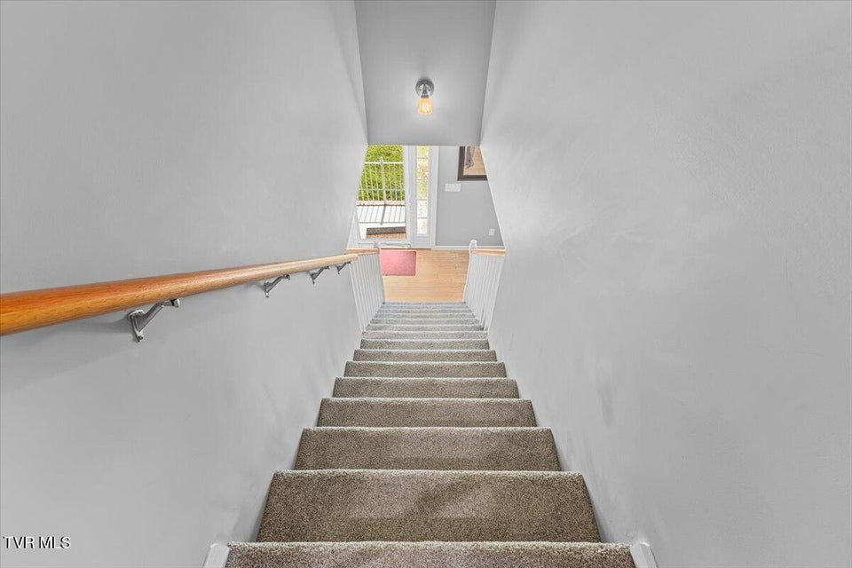 Photo #26: 404 Allen Avenue