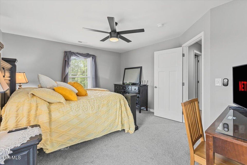 Photo #29: 404 Allen Avenue