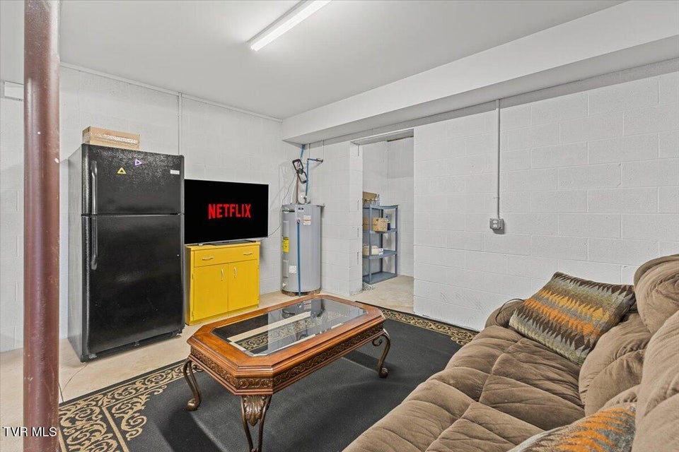 Photo #43: 404 Allen Avenue