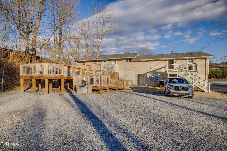 Photo #3: 702 Main Street