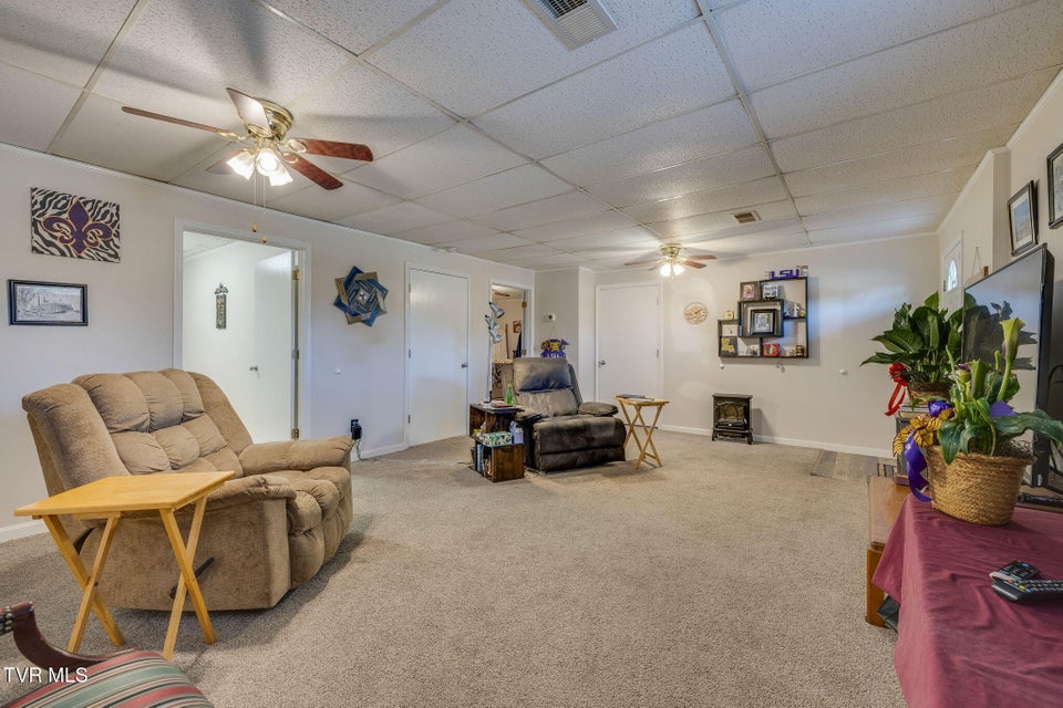 Photo #10: 702 Main Street