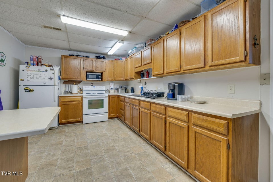 Photo #20: 702 Main Street