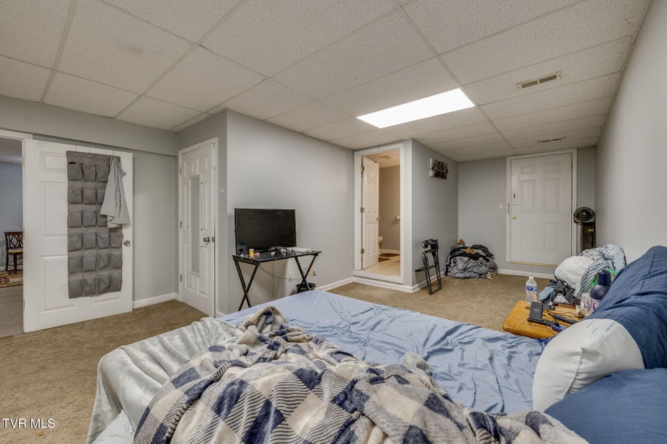 Photo #32: 702 Main Street