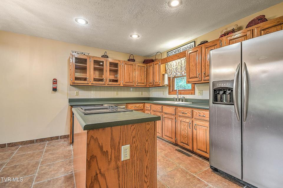 Photo #14: 122 Chase Drive