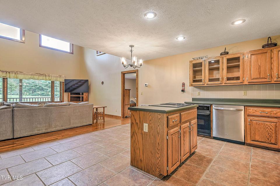 Photo #18: 122 Chase Drive