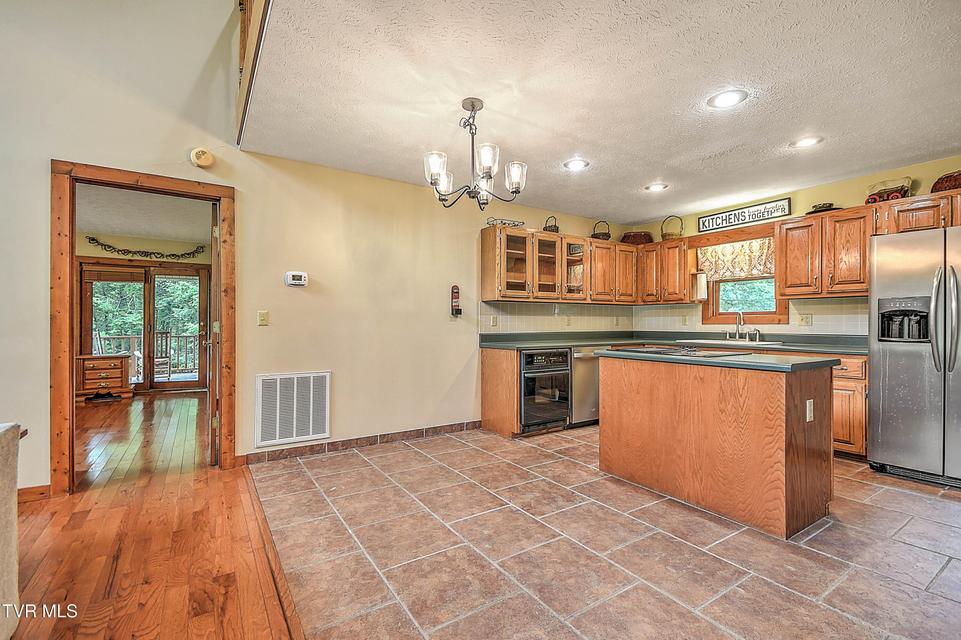 Photo #19: 122 Chase Drive