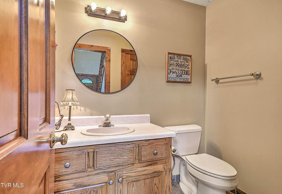 Photo #32: 122 Chase Drive