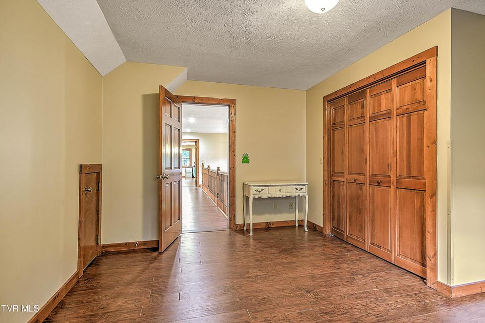 Photo #38: 122 Chase Drive