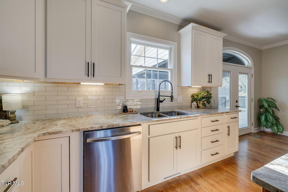 Photo #16: 6 Carriage Court