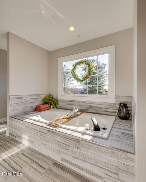 Photo #27: 6 Carriage Court