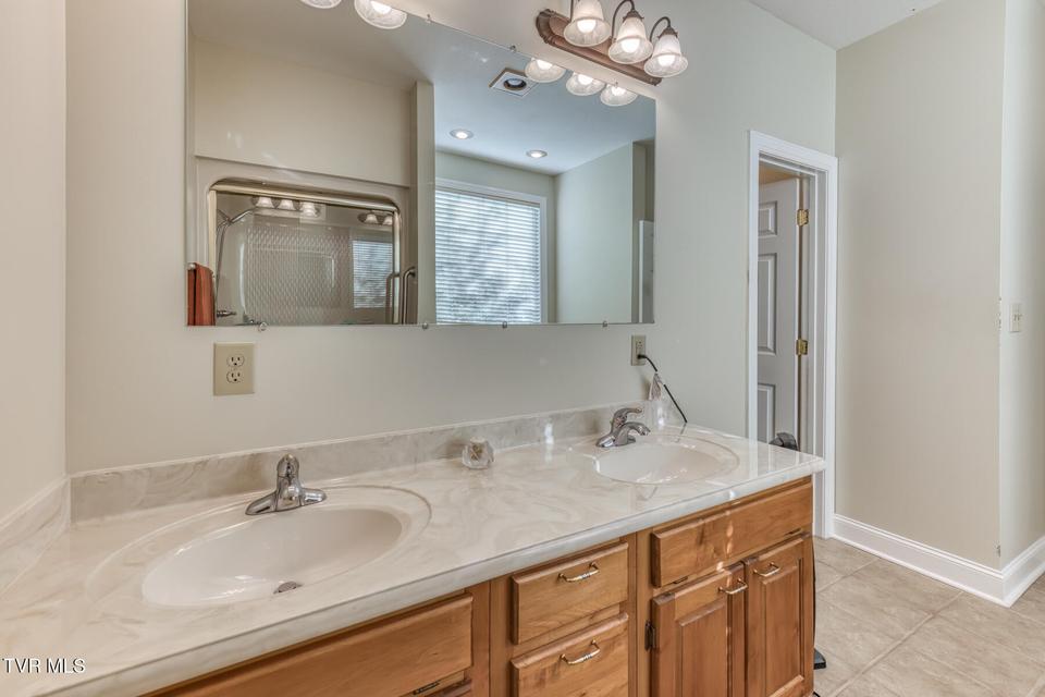 Photo #32: 204 James Court