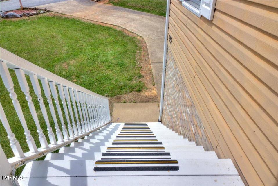 Photo #40: 123 Bermuda Drive