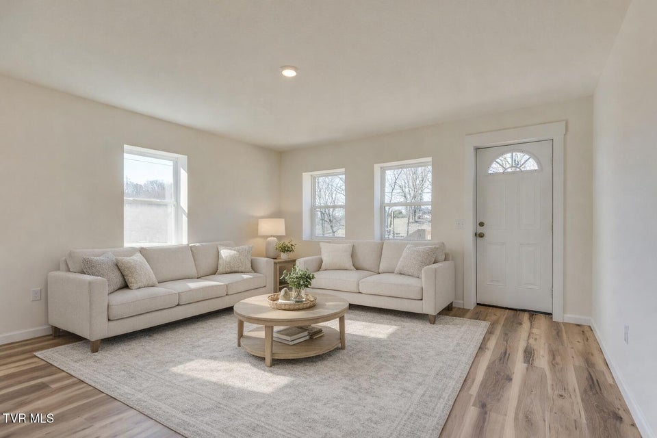 Photo #7: 200 Independence Drive