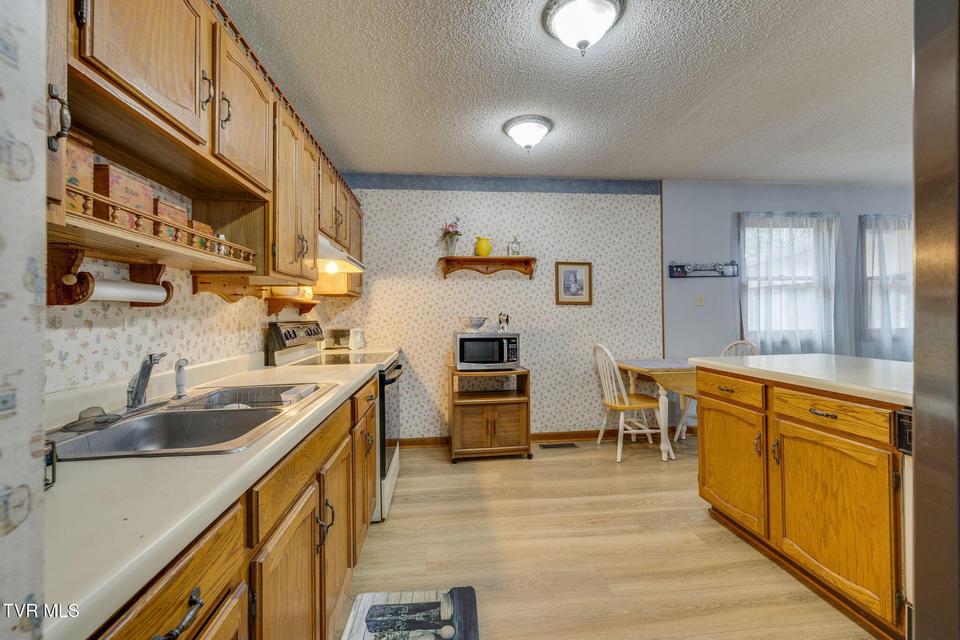 Photo #15: 1308 Reedy Creek Road