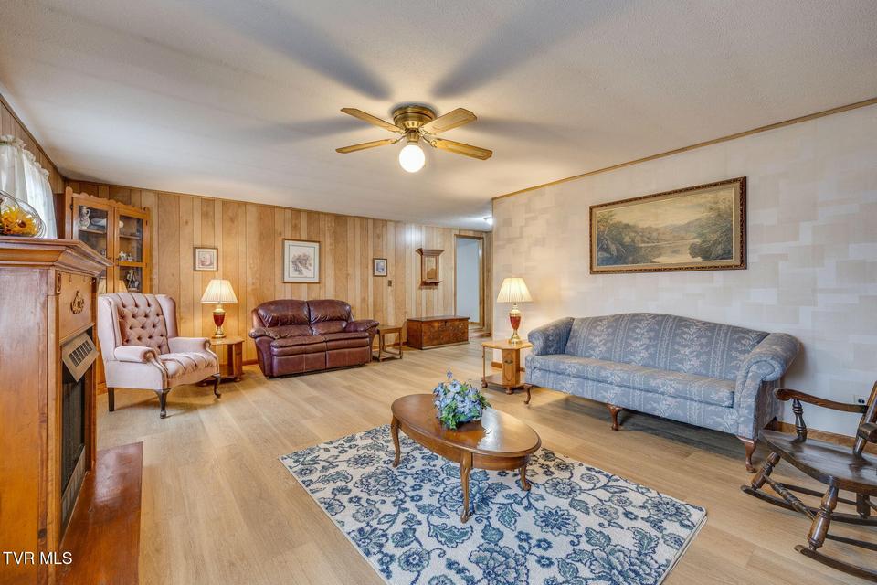 Photo #18: 1308 Reedy Creek Road