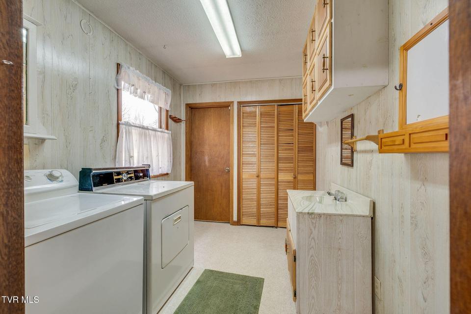 Photo #28: 1308 Reedy Creek Road