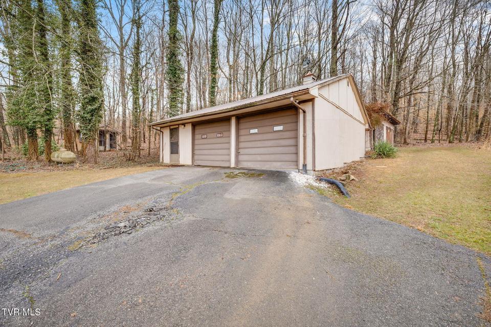 Photo #36: 1308 Reedy Creek Road