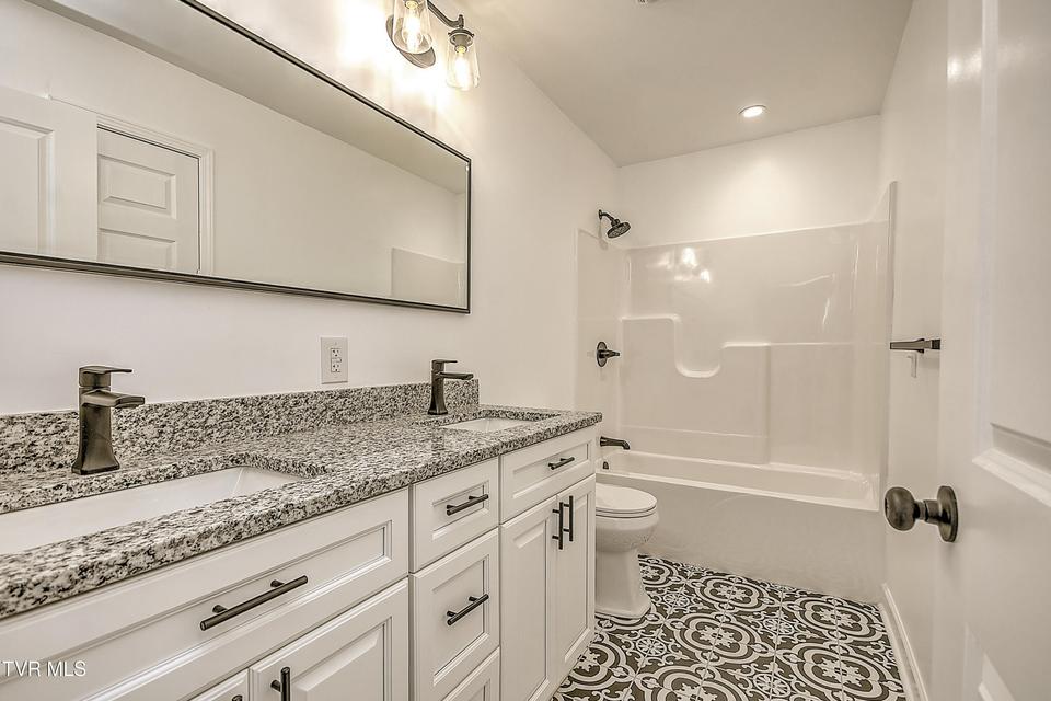 Photo #17: 143 Daniel Lane