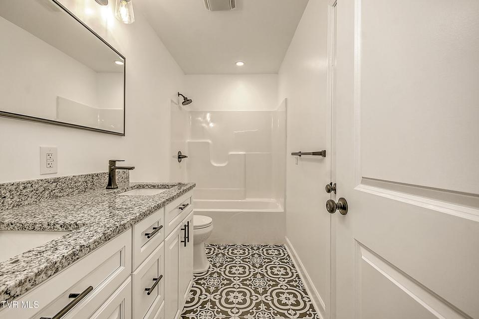 Photo #18: 143 Daniel Lane