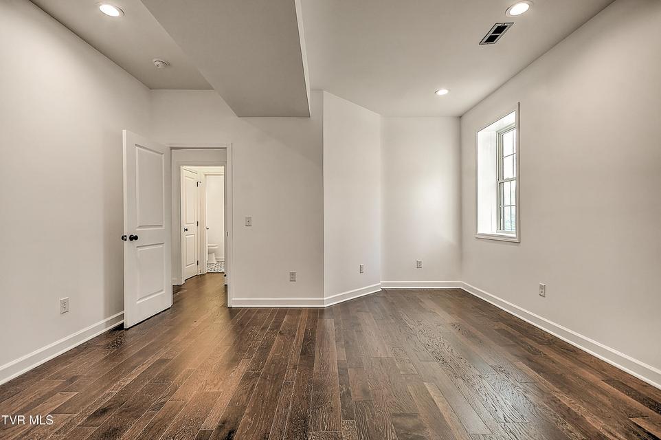 Photo #21: 143 Daniel Lane