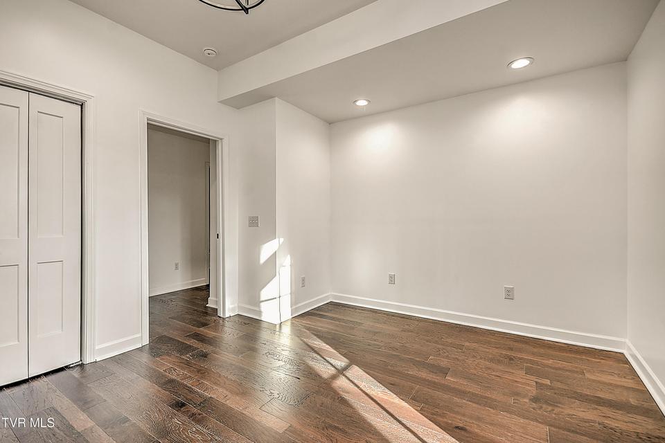 Photo #28: 143 Daniel Lane