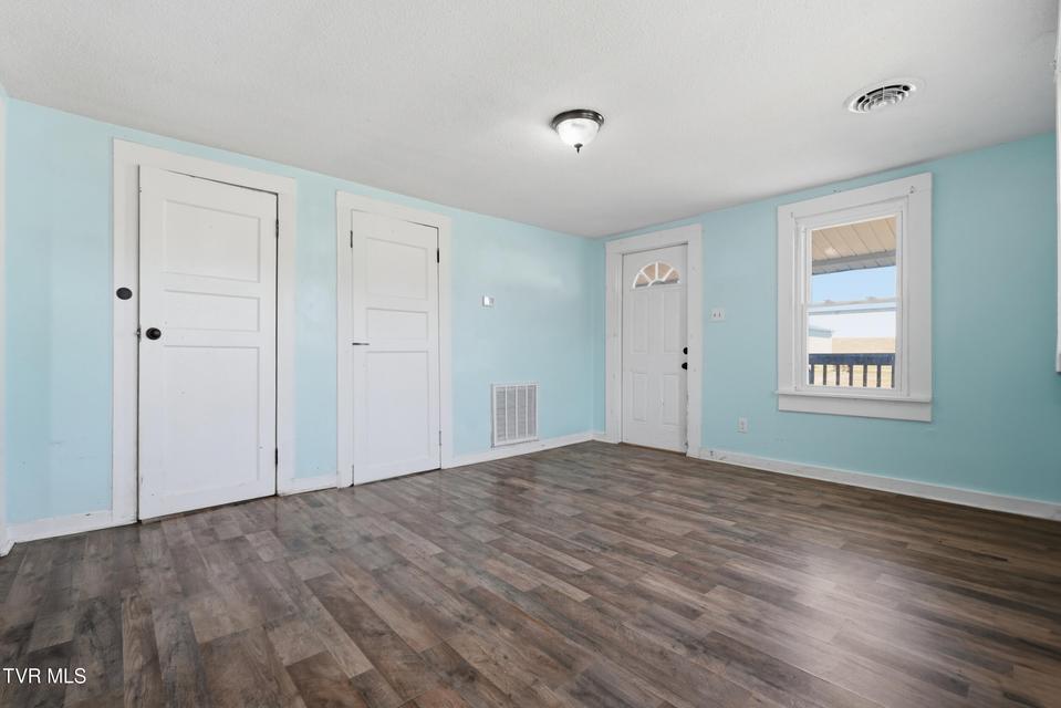 Photo #7: 40 Mount Pleasant Circle