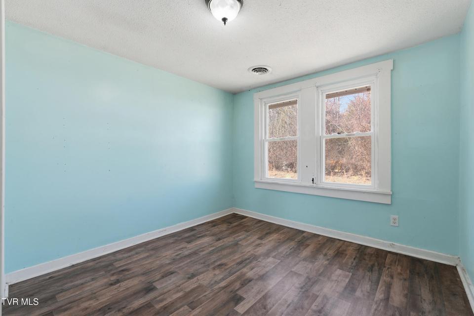 Photo #13: 40 Mount Pleasant Circle