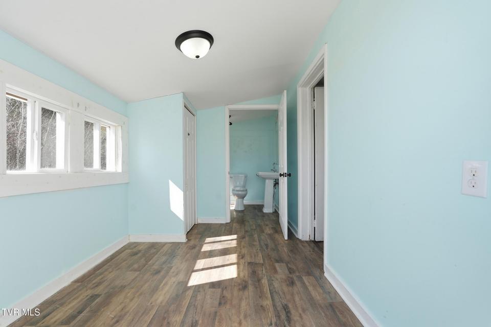 Photo #20: 40 Mount Pleasant Circle