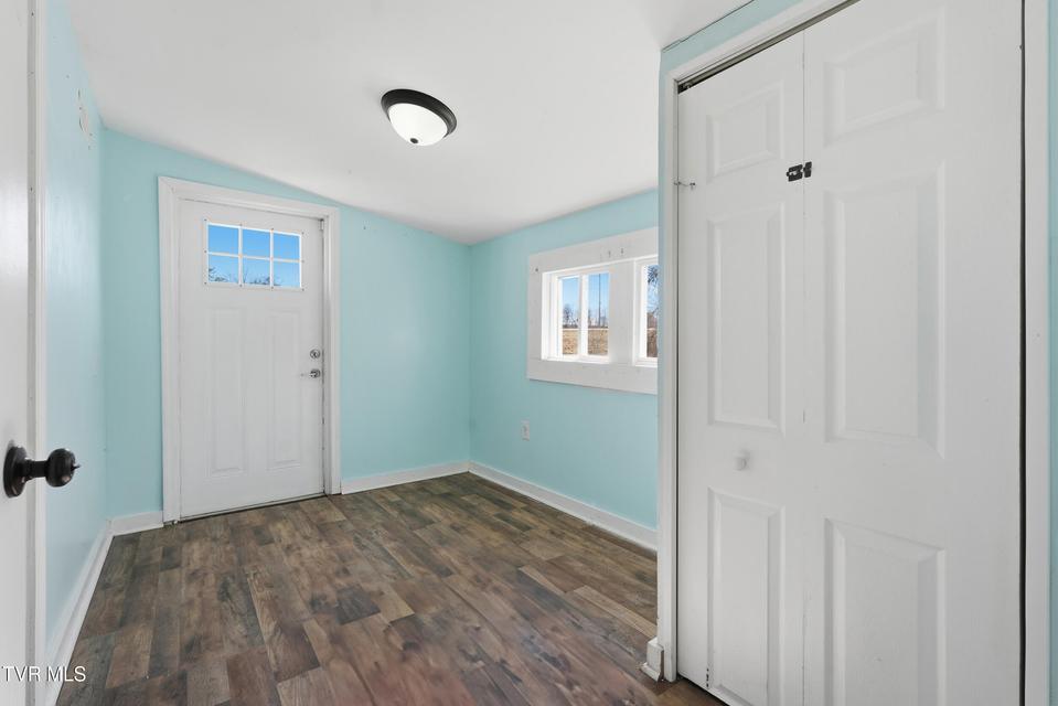 Photo #21: 40 Mount Pleasant Circle