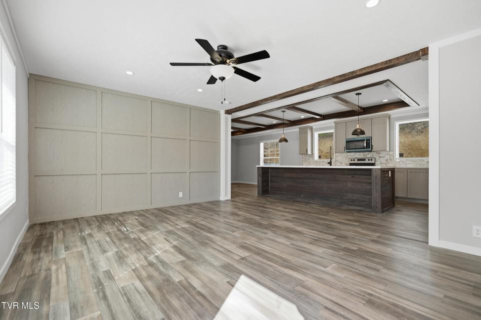 Photo #4: 1223 Front Street