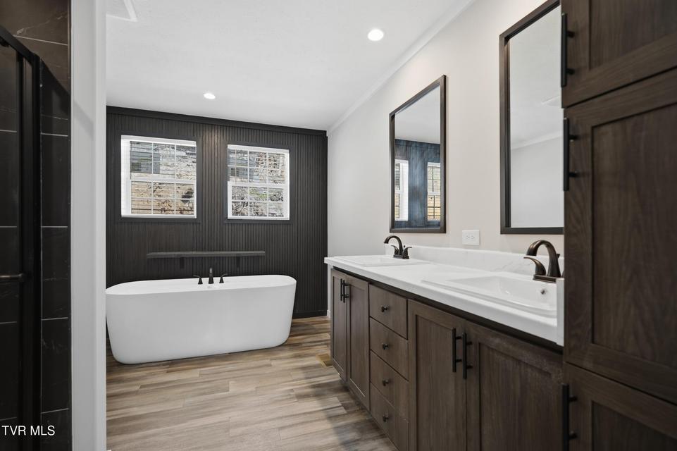 Photo #15: 1223 Front Street