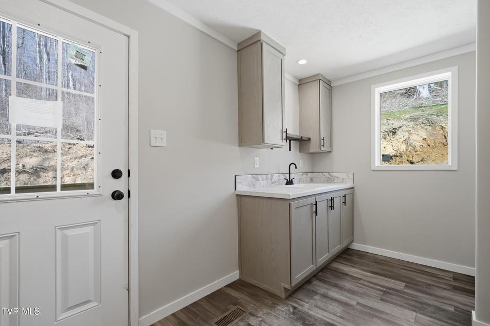 Photo #24: 1223 Front Street