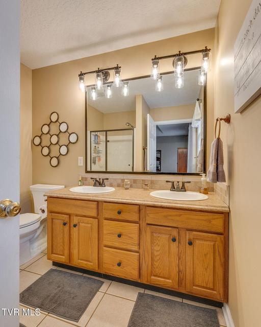 Photo #19: 613 Willowcrest Place