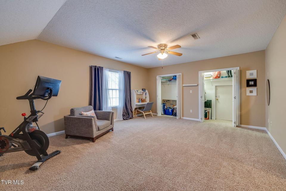 Photo #25: 613 Willowcrest Place