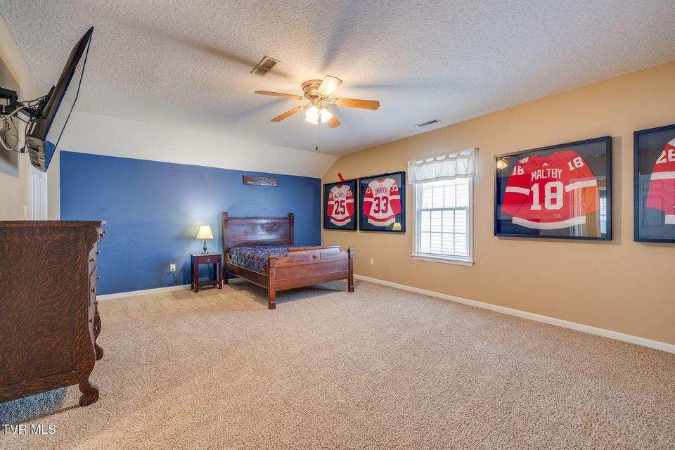 Photo #29: 613 Willowcrest Place